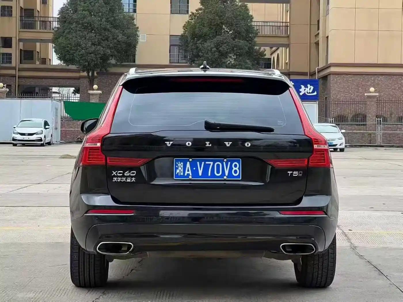 VOLVO XC60