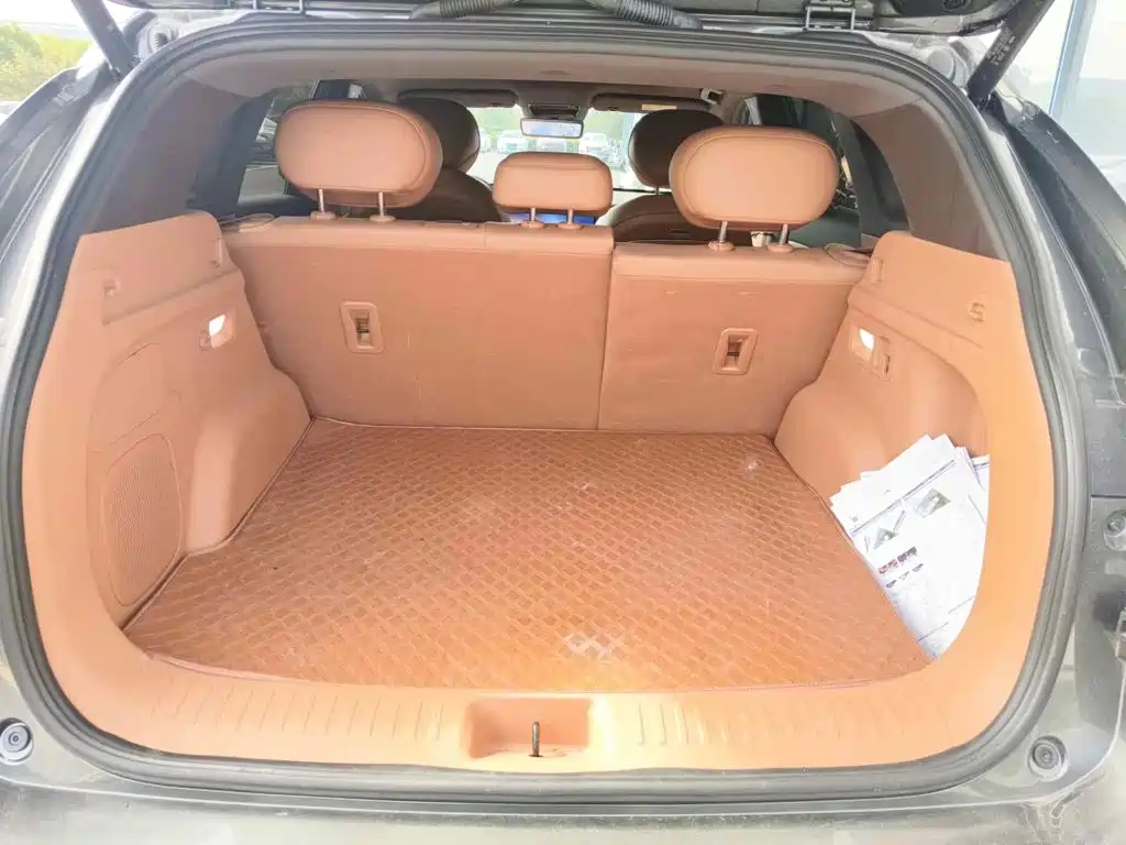 Dongfeng Aeolus L8 2025 2025 Plug-in Hybrid