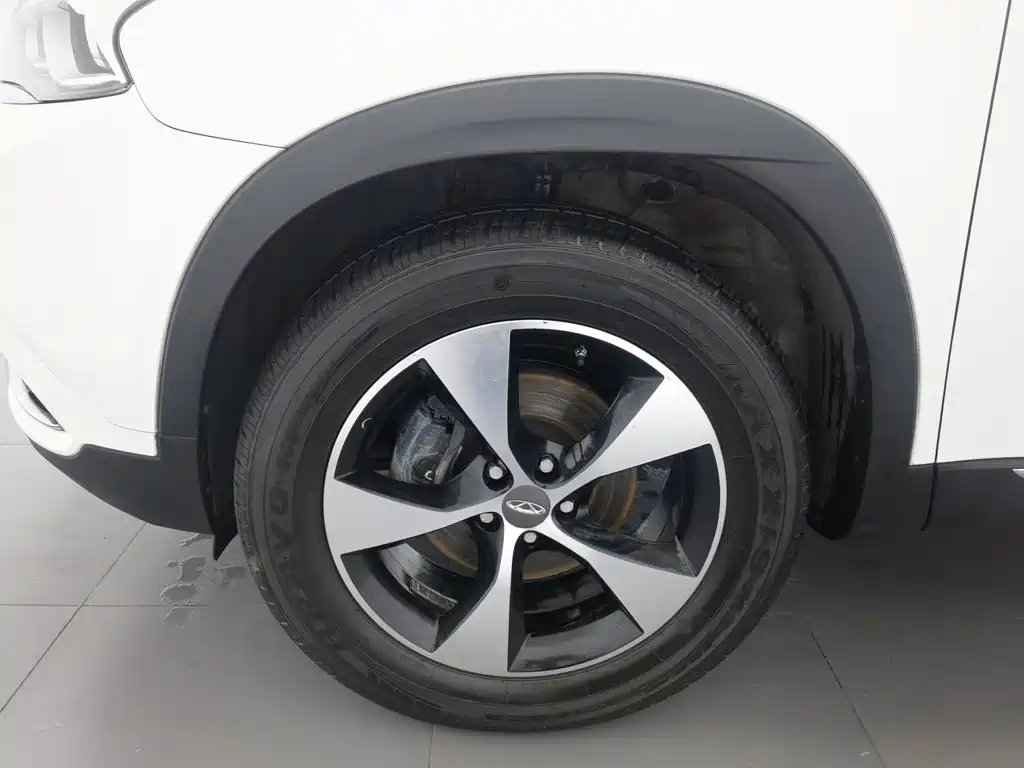 Фото 17 - Chery Tiggo 7