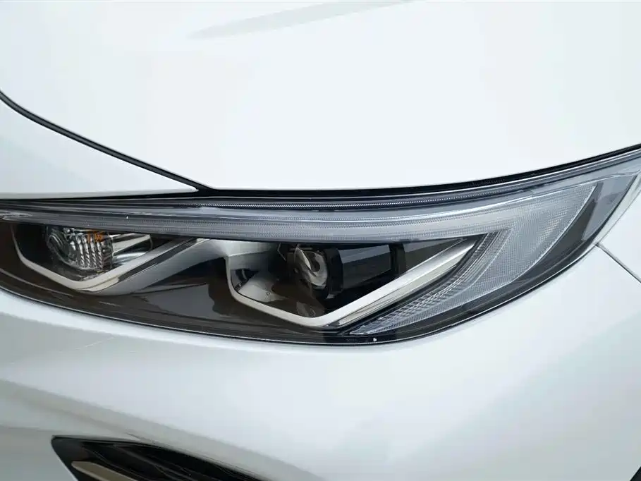 Toyota Wildlander 2023 2.0L CVT FWD Luxury PLUS фото 14