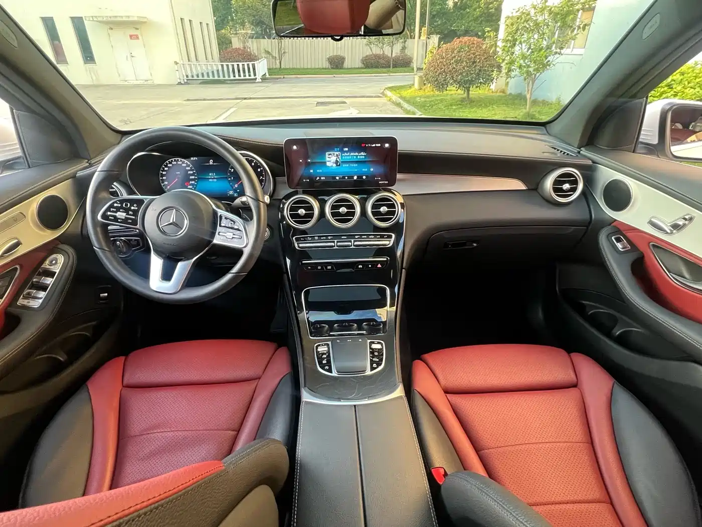 Mercedes-Benz GLC 2020 Facelift GLC 260 L 4MATIC Dynamic фото 18