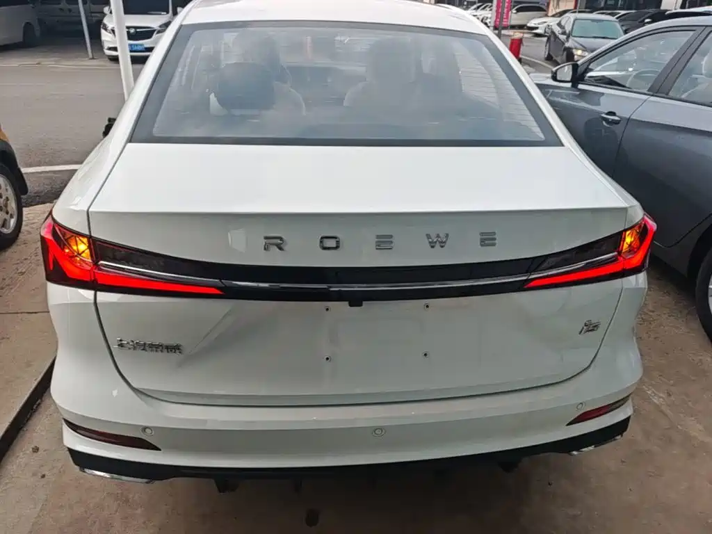 Roewe i5 2026 2023 1.5L CVT Honor Edition