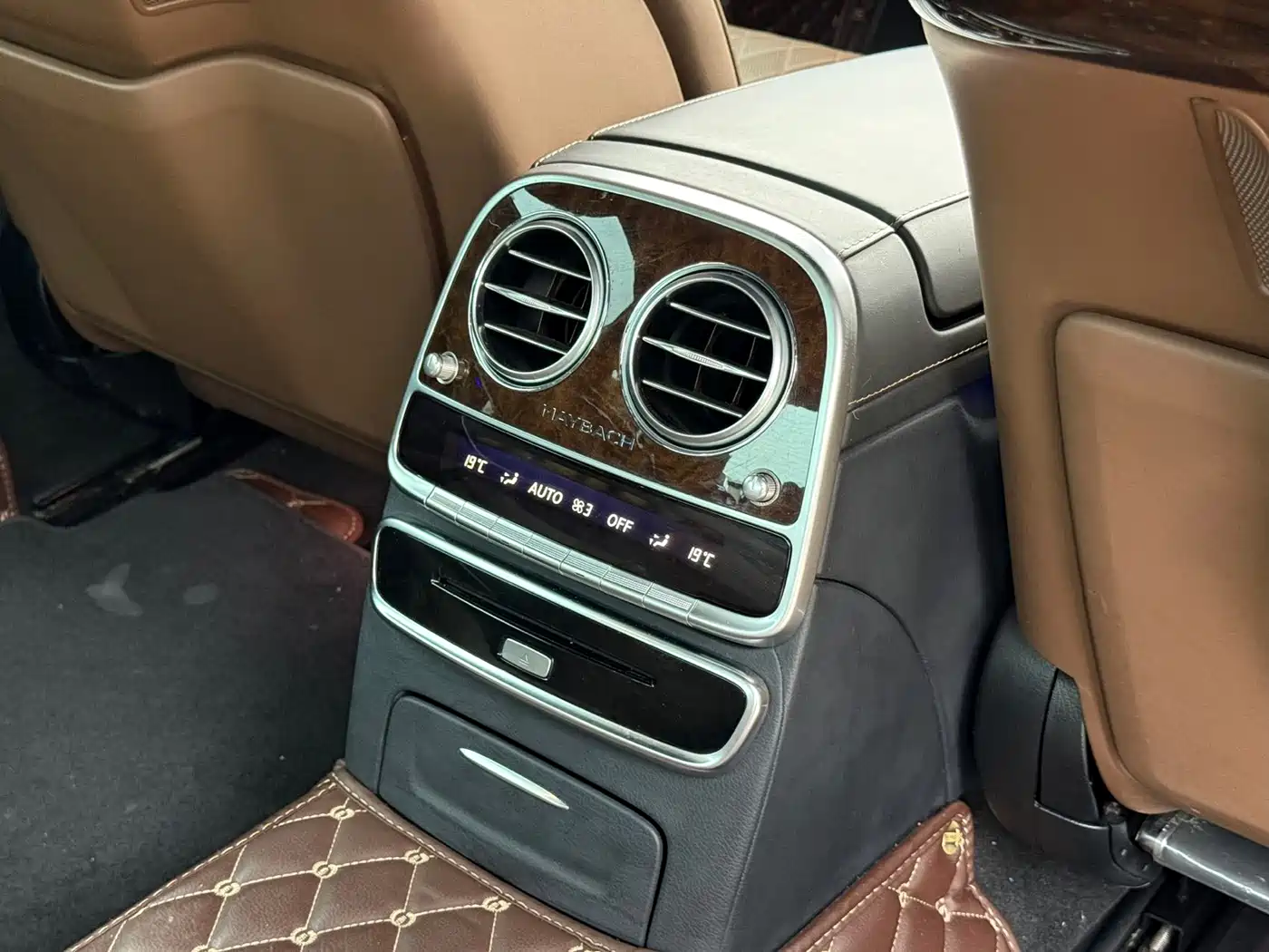 Mercedes-Benz Maybach S-Class 2017 2016 S 400 4MATIC