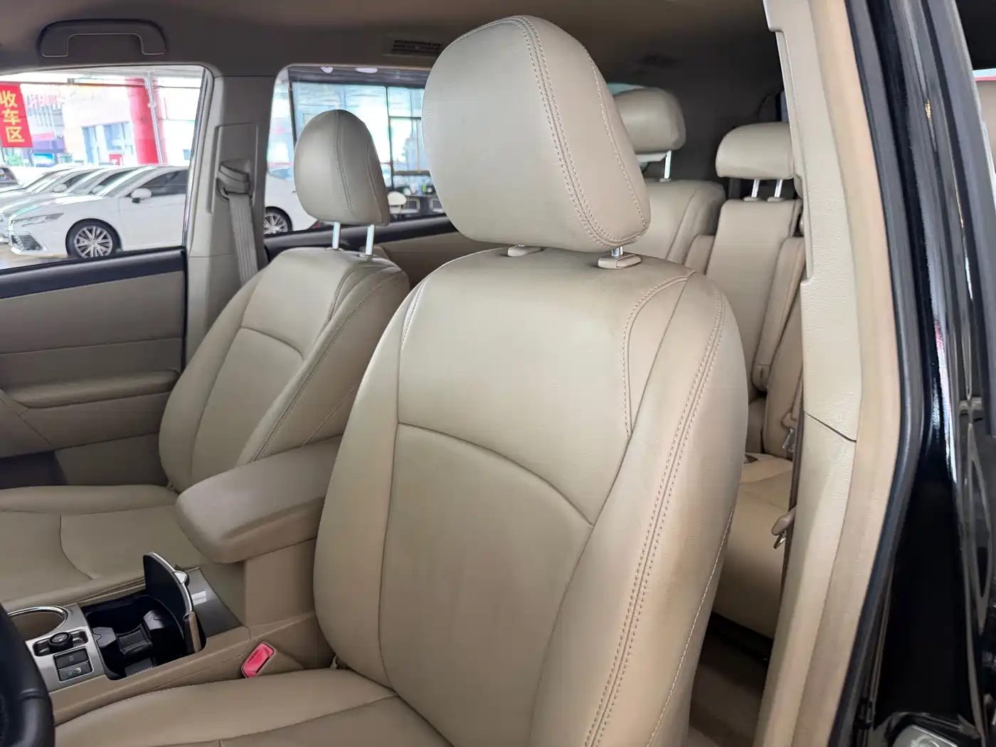 Фото 20 - Toyota Highlander