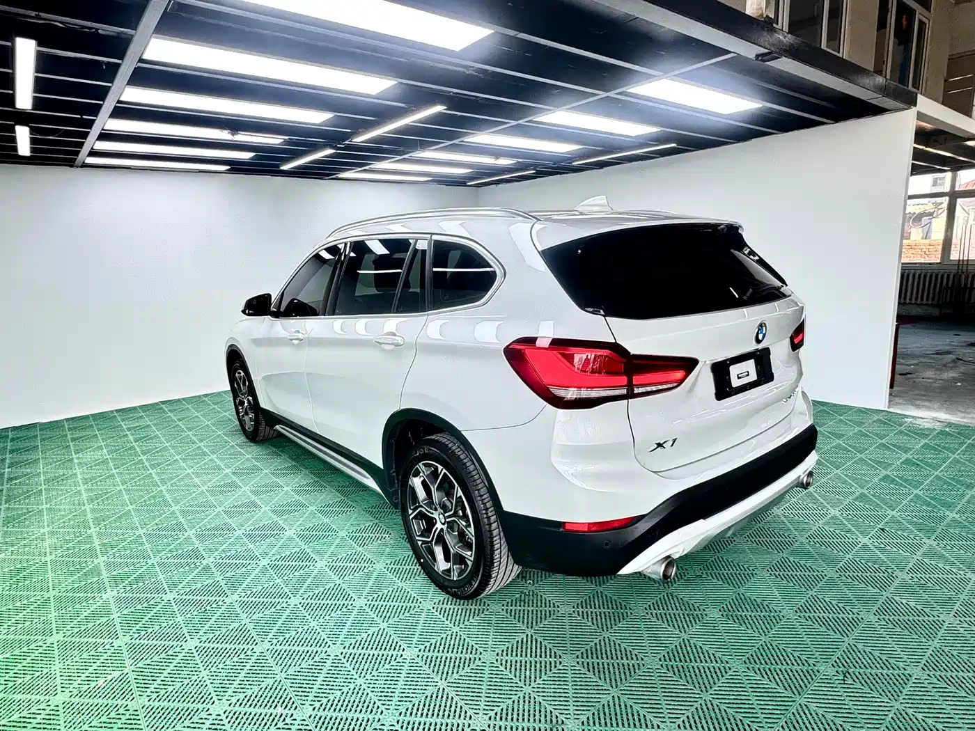 BMW X1 2022 sDrive20Li Fashion фото 4