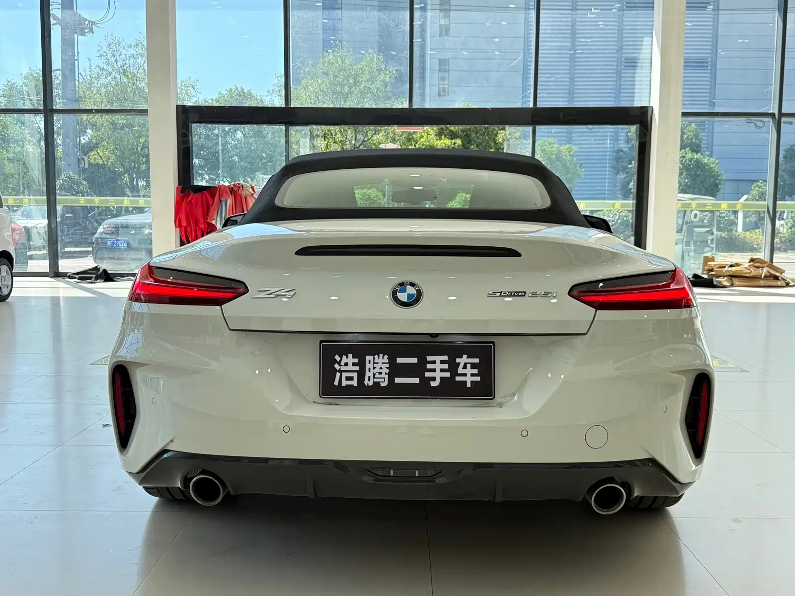 Photo 16 - BMW Z4