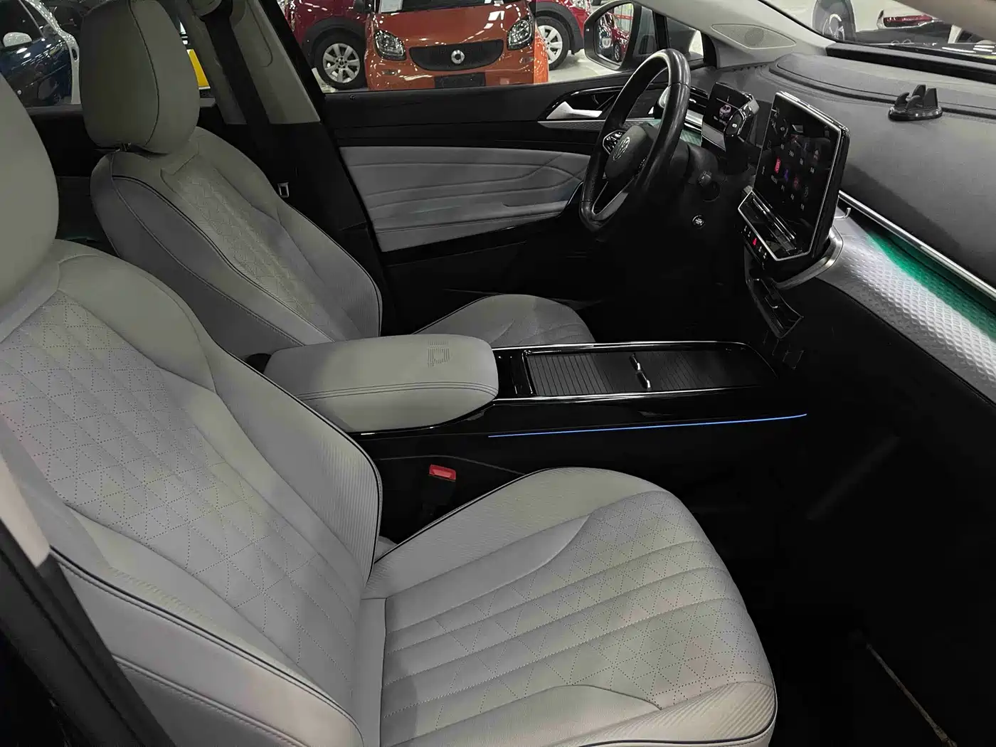 Volkswagen ID.6 X 2021 Pro Intelligent Long Range Edition фото 22