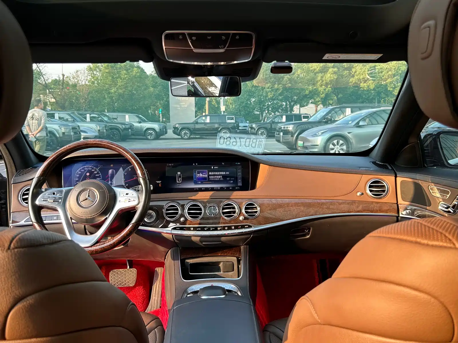 Фото 5 - Mercedes-Benz S-Class