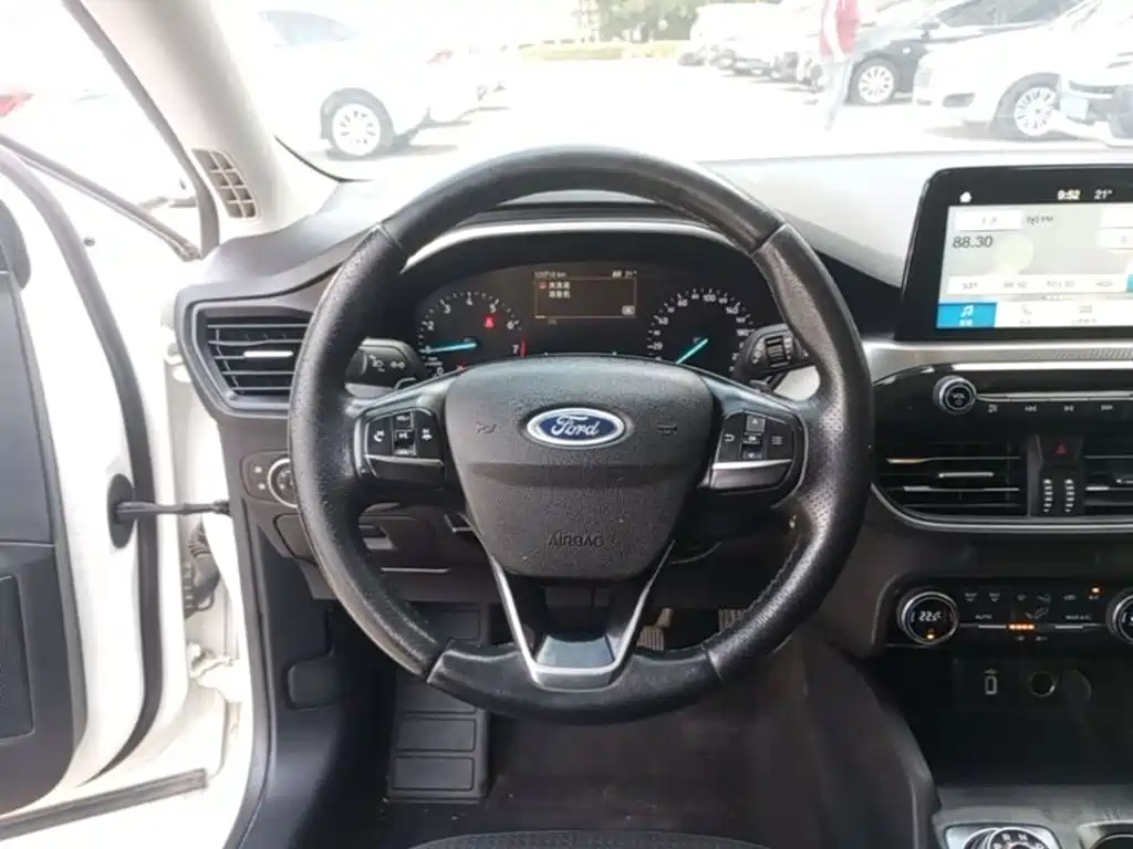 Photo 11 - Ford Focus