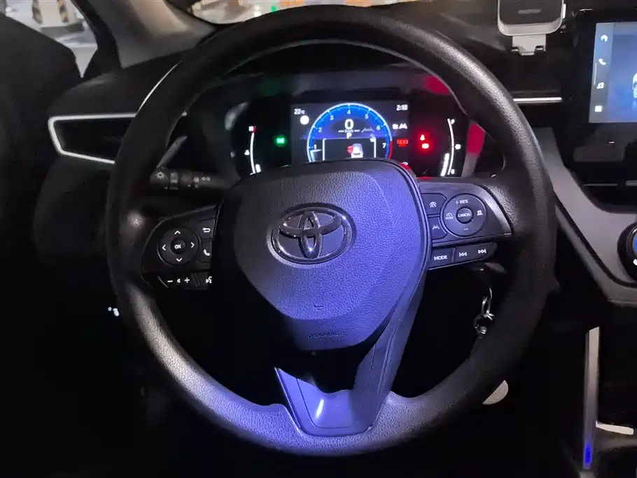 Toyota Corolla Cross 2023 2.0L Pioneer Edition фото 15