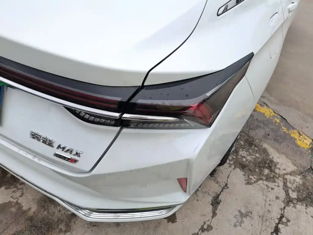 Dongfeng Aeolus Yixuan MAX 2022 2023 1.5T Super Dad Edition
