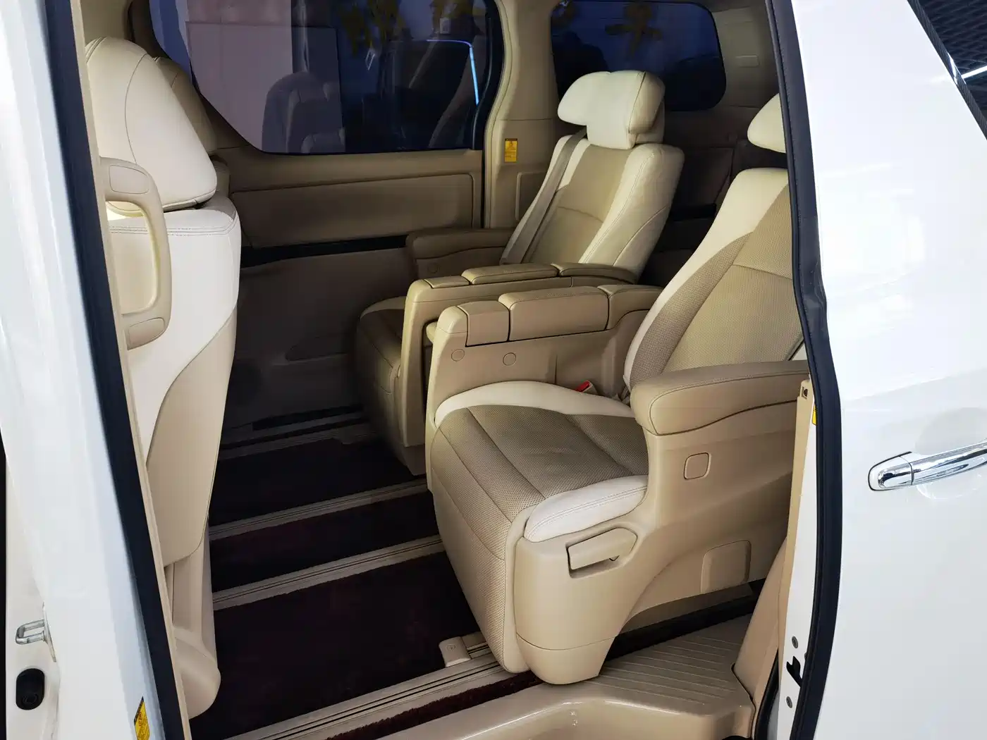 Toyota Alphard 2012 3.5L Premium Edition фото 7