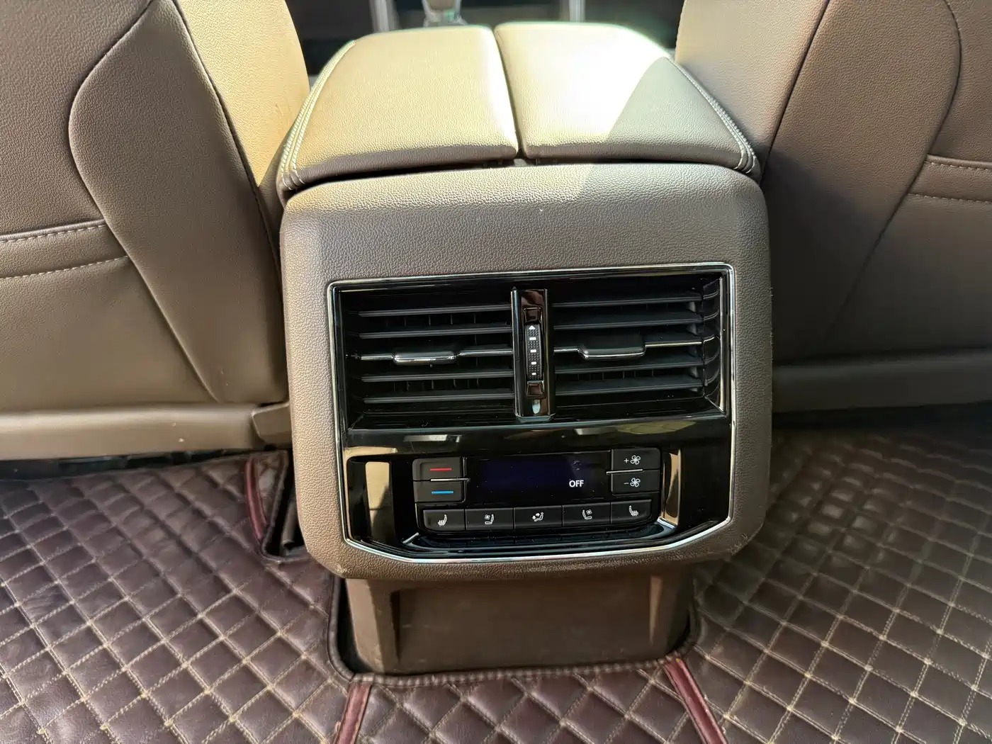 Volkswagen Viloran 2020 380TSI Flagship Edition фото 8