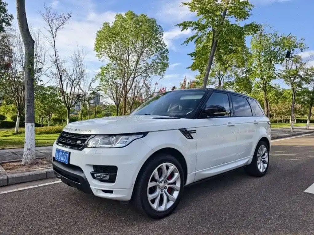 صورة 1 - Land Rover Range Rover Sport