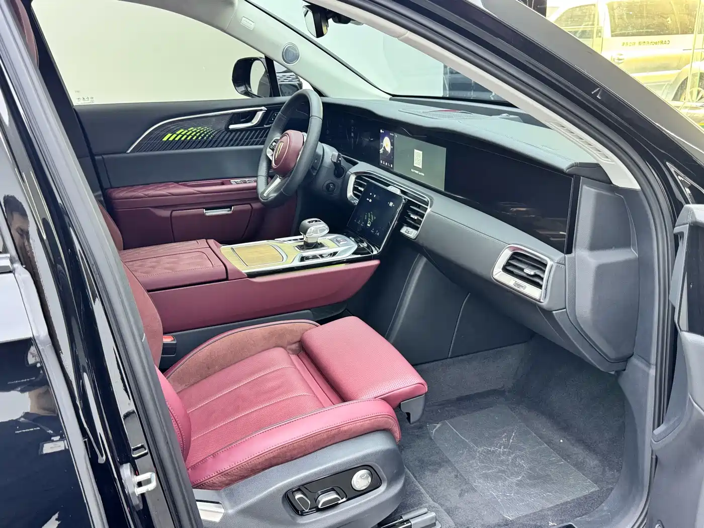 Hongqi E-HS9 2023 2022 690km Qi Xiang Edition (6-seater)