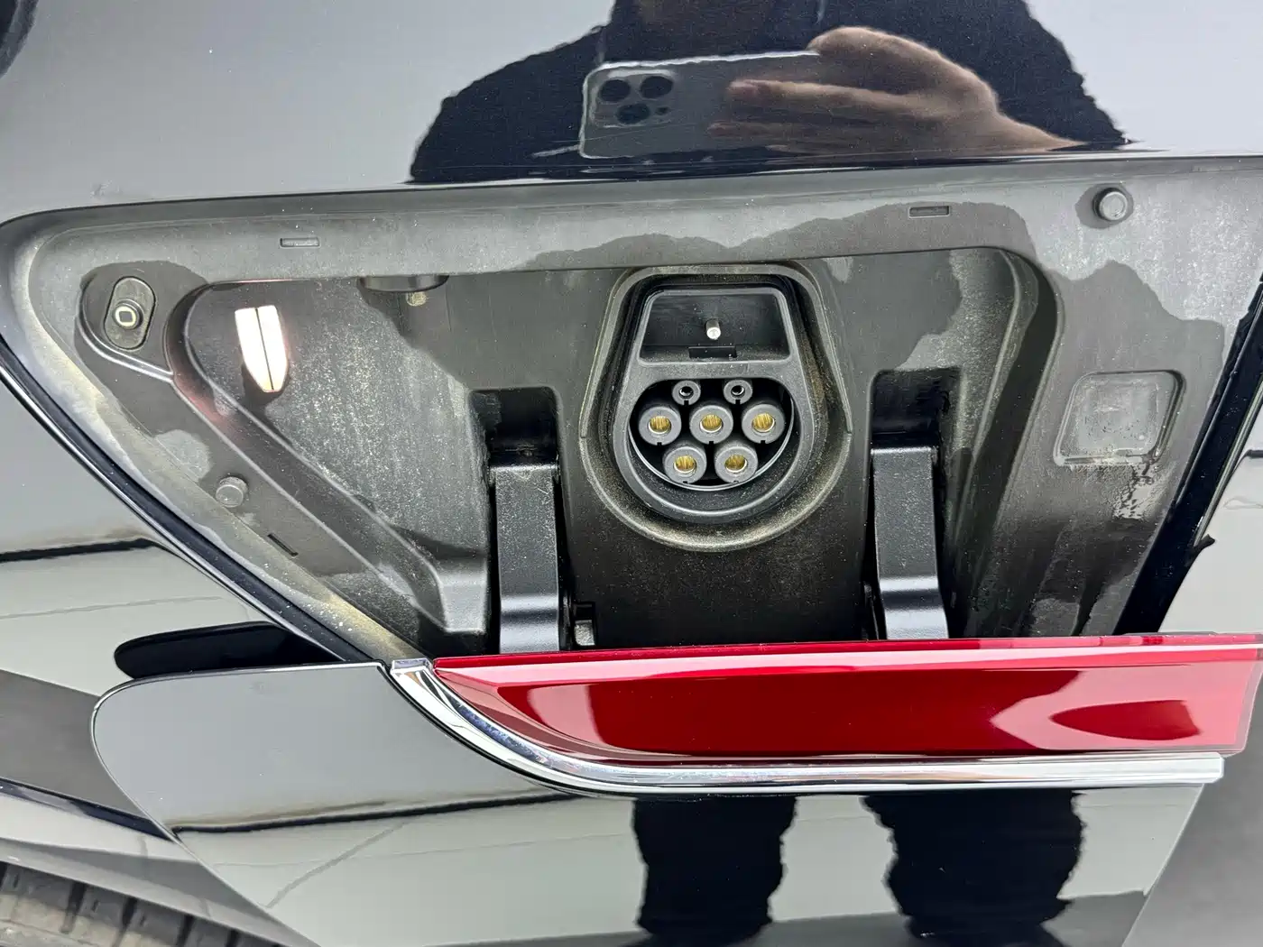 Hongqi E-HS9 2023 2022 690km Qi Xiang Edition (6-seater)