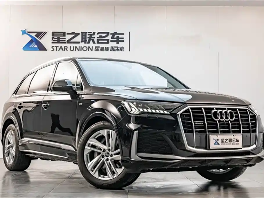 Audi Q7 2023 45 TFSI quattro S line Sport фото 4