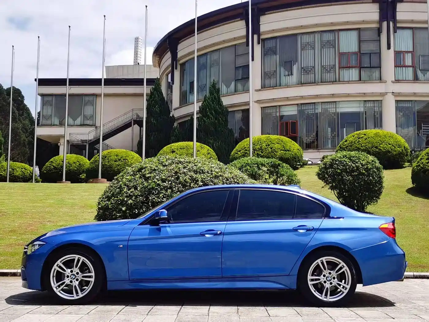 BMW 3 Series 2018 320Li Leading M Sport Package фото 5