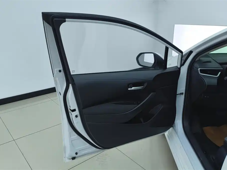 Toyota Corolla 2021 1.2T S-CVT Pioneer PLUS Edition фото 7