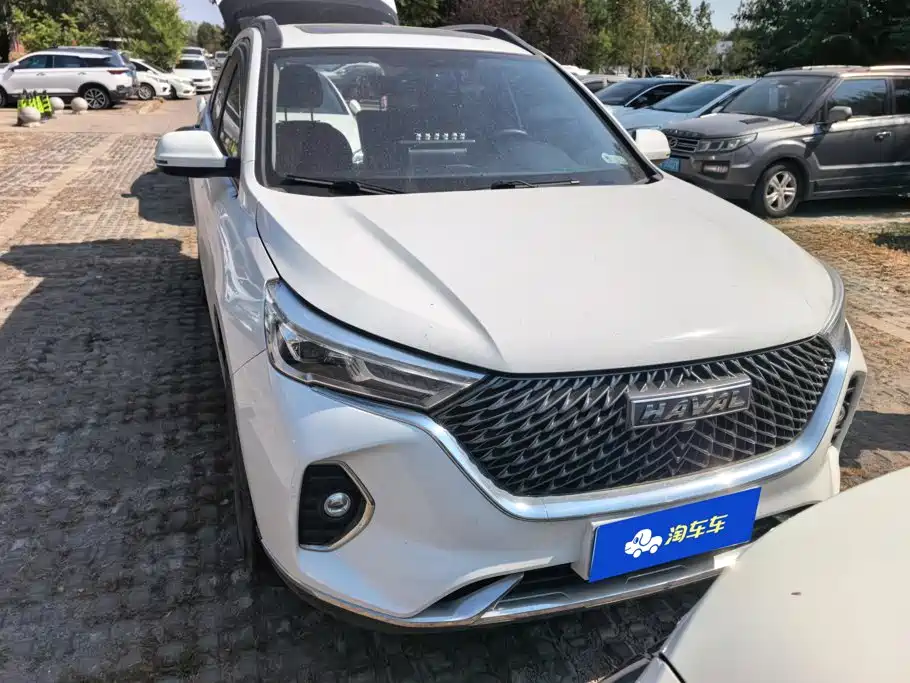 Photo 2 - Haval M6