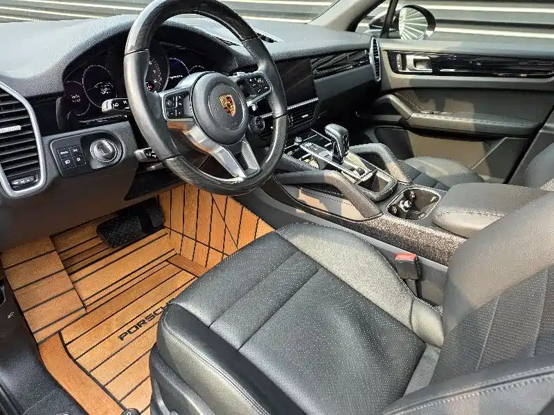 PORSCHE CAYENNE NEW ENERGY