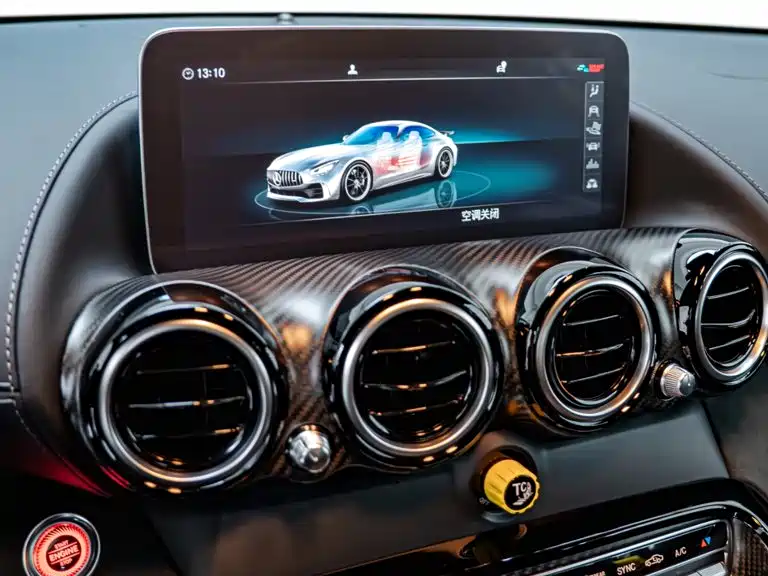 Photo 8 - Mercedes-Benz AMG GT