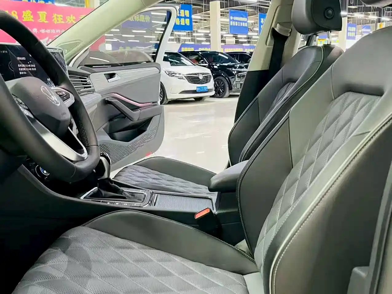 Volkswagen Sagitar 2024 300TSI DSG Surpass Edition фото 7