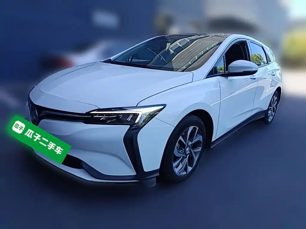 Photo 2 - Buick Velite 6