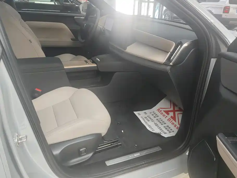 Volvo XC70 Plug-in Hybrid 2026 2026 AWD Extended Range Core