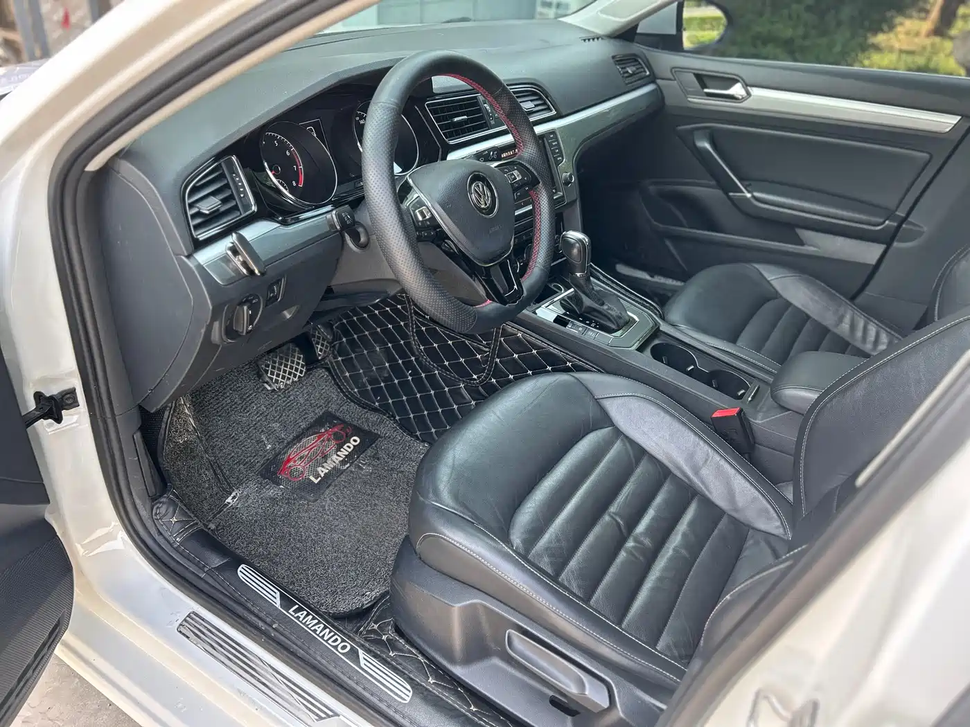 Volkswagen Lamando 2017 280TSI DSG Comfort Edition фото 9