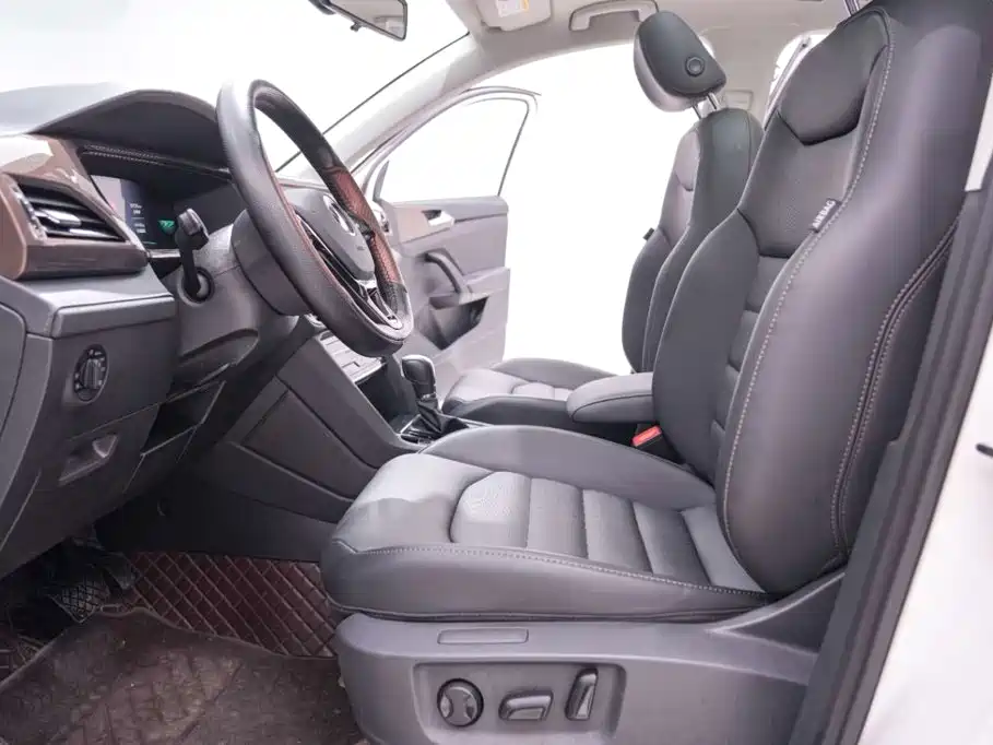 Volkswagen Tharu, миниатюра 13
