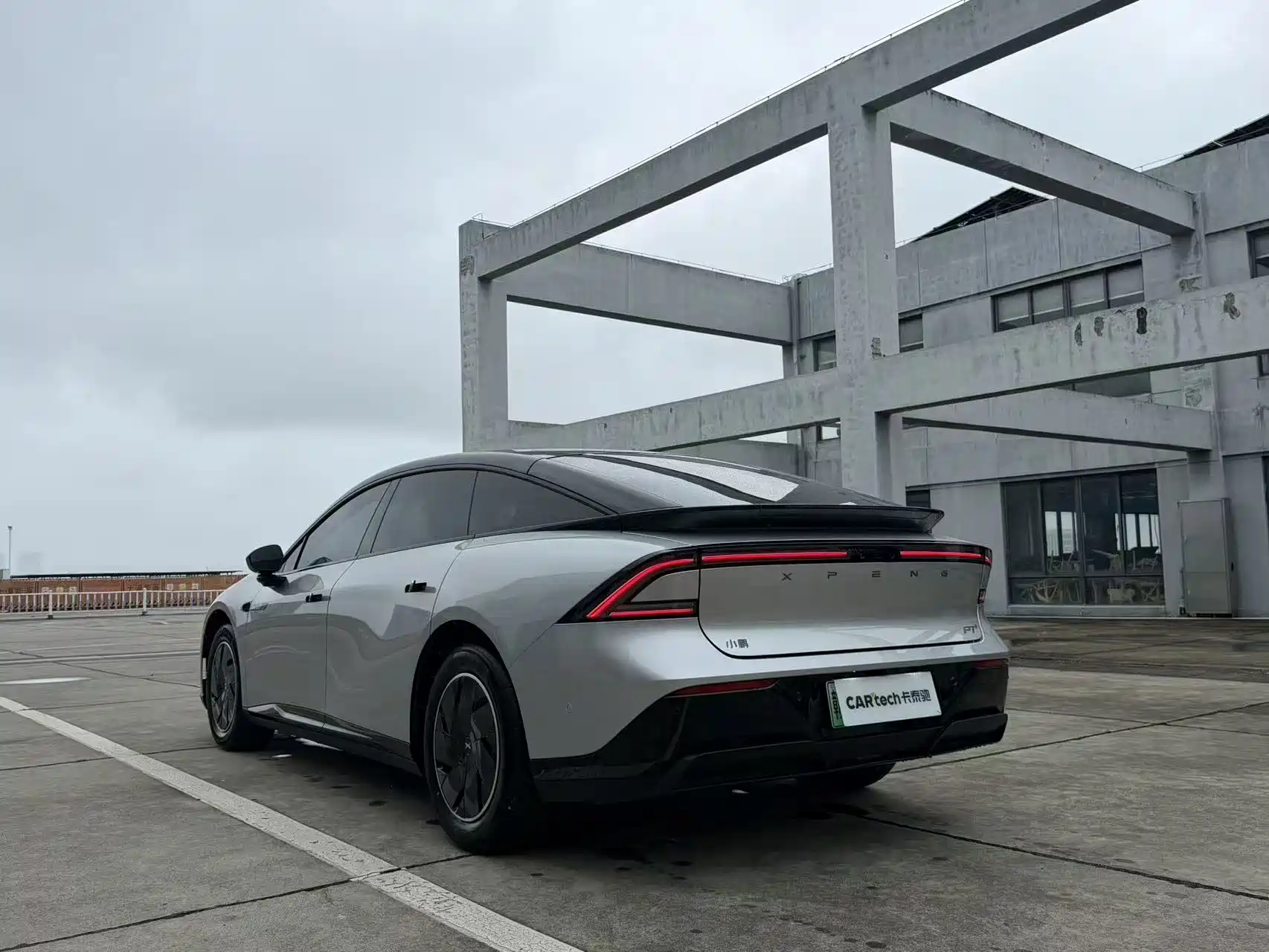 Фото 7 - XPeng P7+