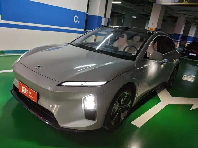 NIO ET5T 2025