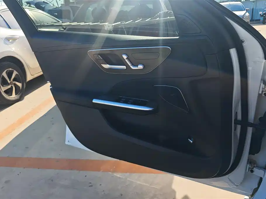 Mercedes-Benz C-Class 2024 Facelift III C 260 L Sport фото 7