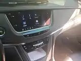 Фото 13 - Cadillac XT5