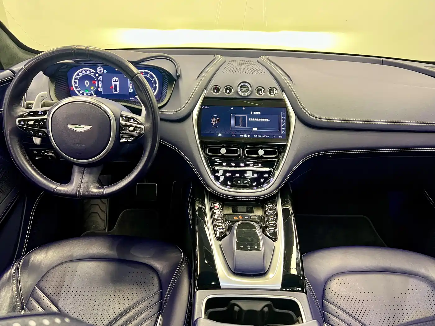 Aston Martin DBX 2021 4.0T V8 Flawless Flame фото 11