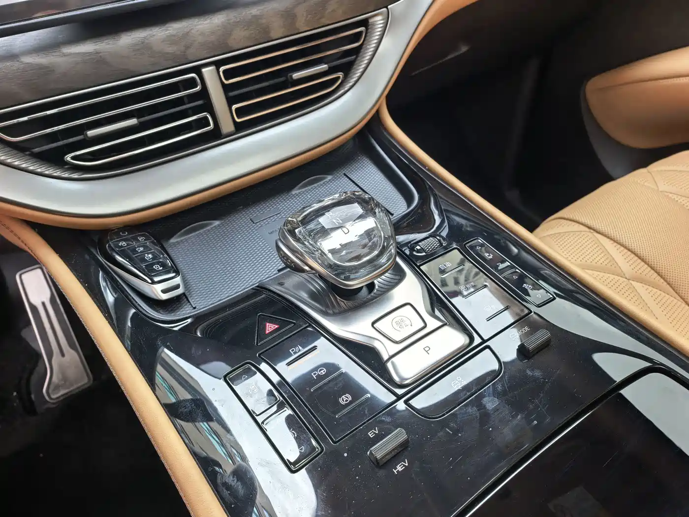 Denza D9 2026 2025 DM-i Smart Driving Edition 1020 AWD Flagship