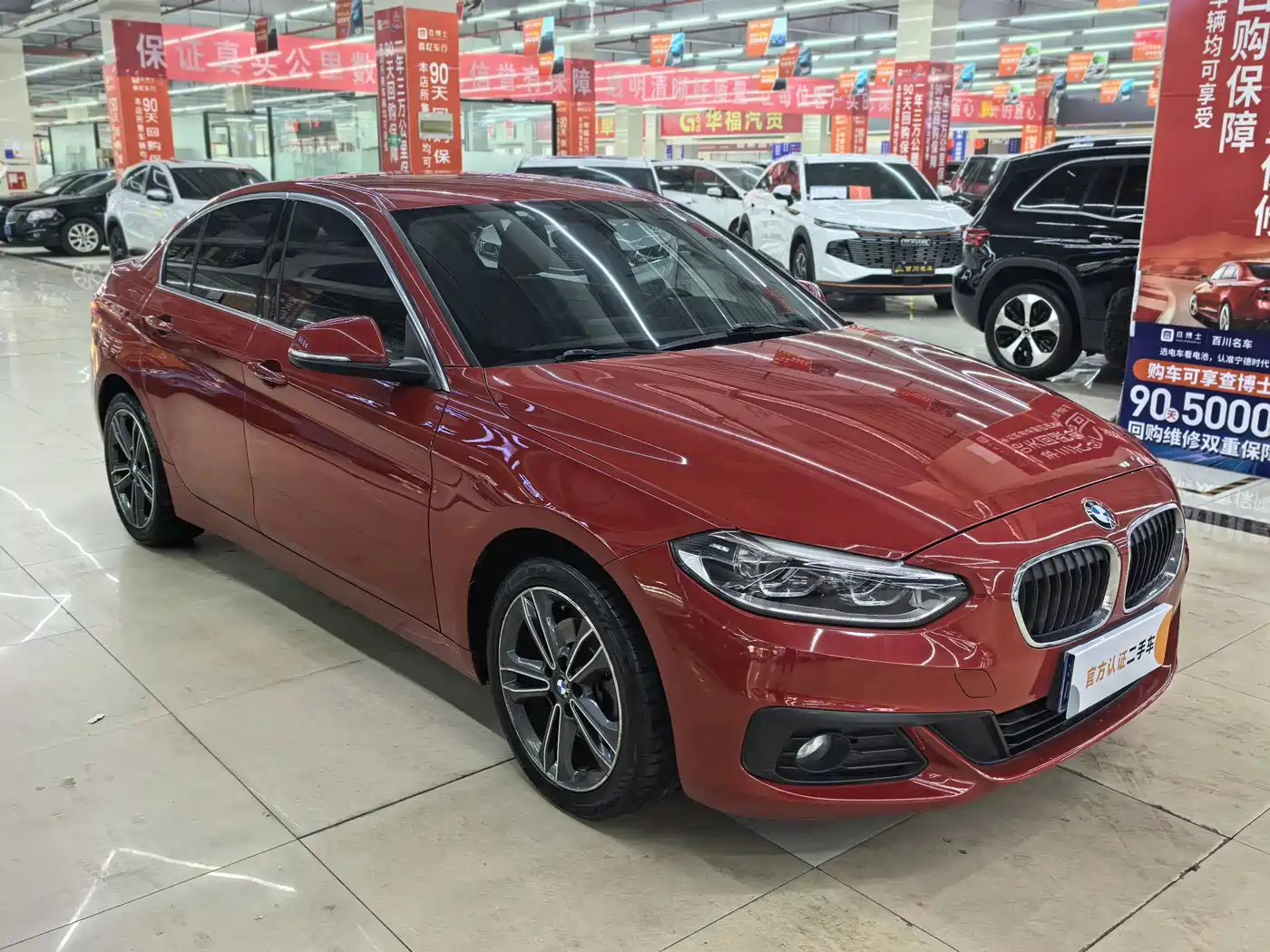 BMW 1 Series 2019 118i Fashion Edition фото 2