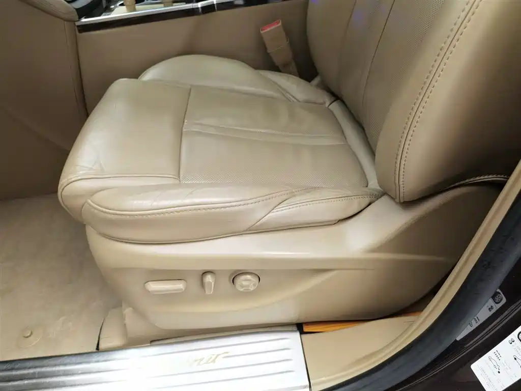 Buick GL8 2017 ES 28T Luxury China V фото 20