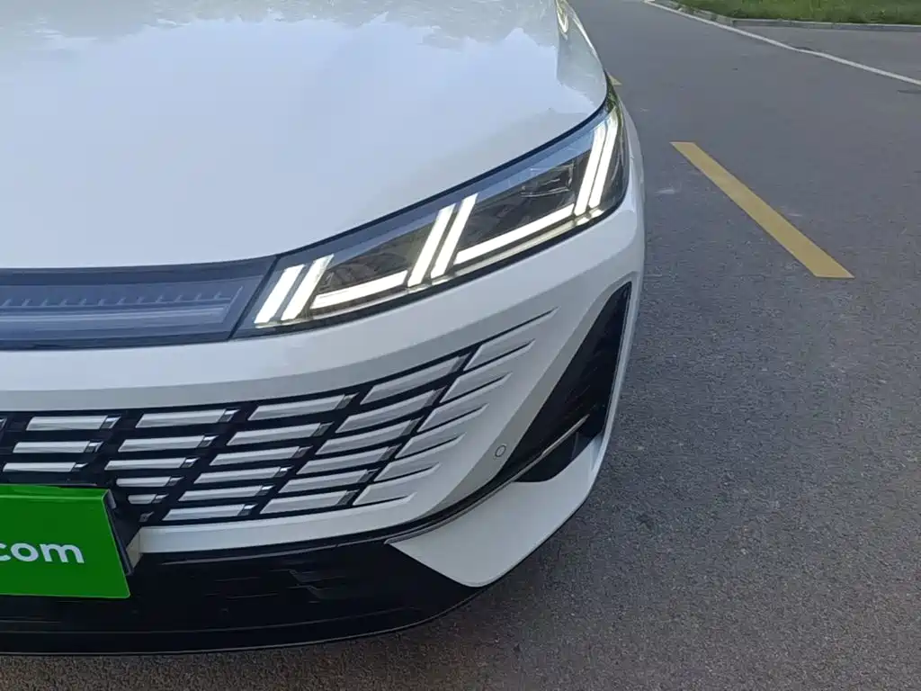 Changan Eado 2025 2025 Model Year Facelift 1.5T 500Bar Premium Edition