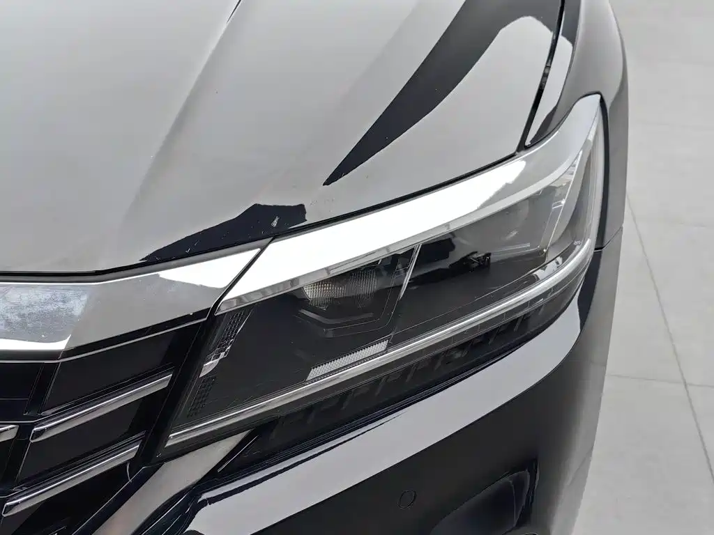 Фото 7 - Volkswagen Passat
