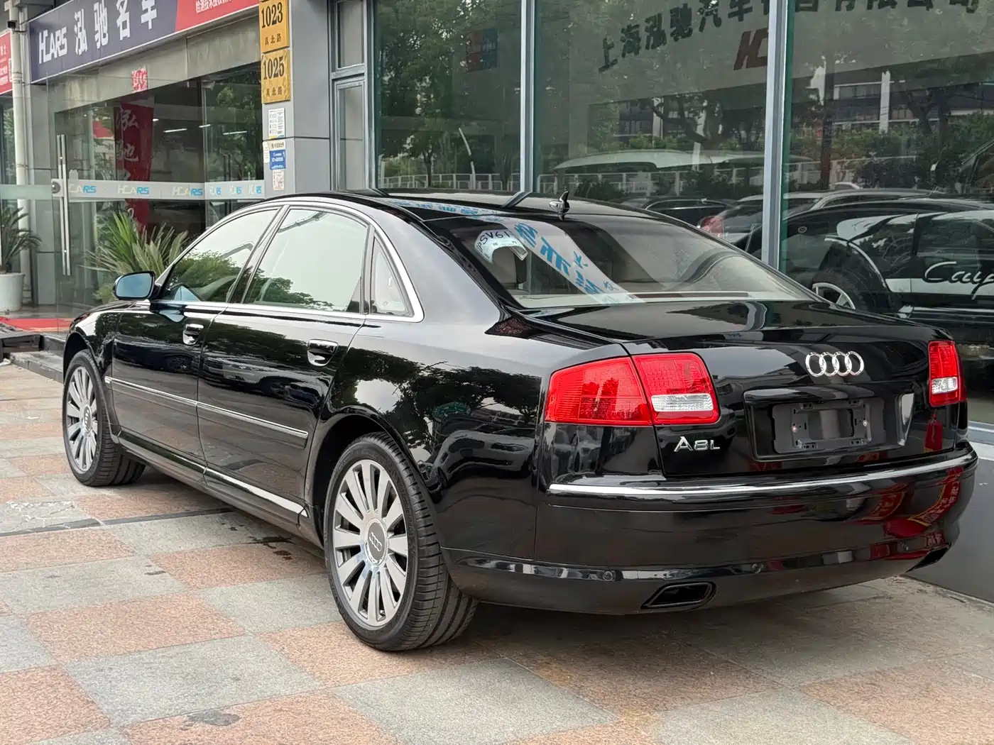 Audi A8 2006 2006 A8L 6.0 W12 quattro Flagship
