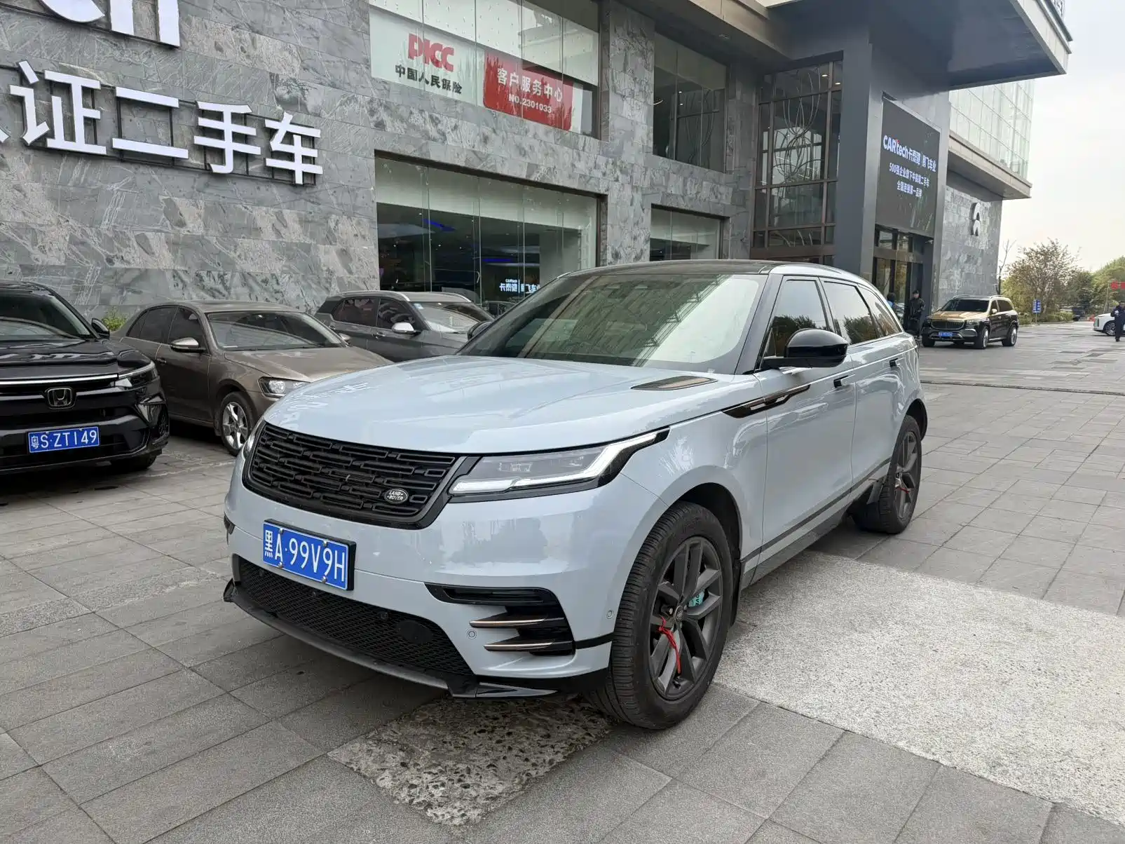 Фото 1 - Land Rover Range Rover Velar