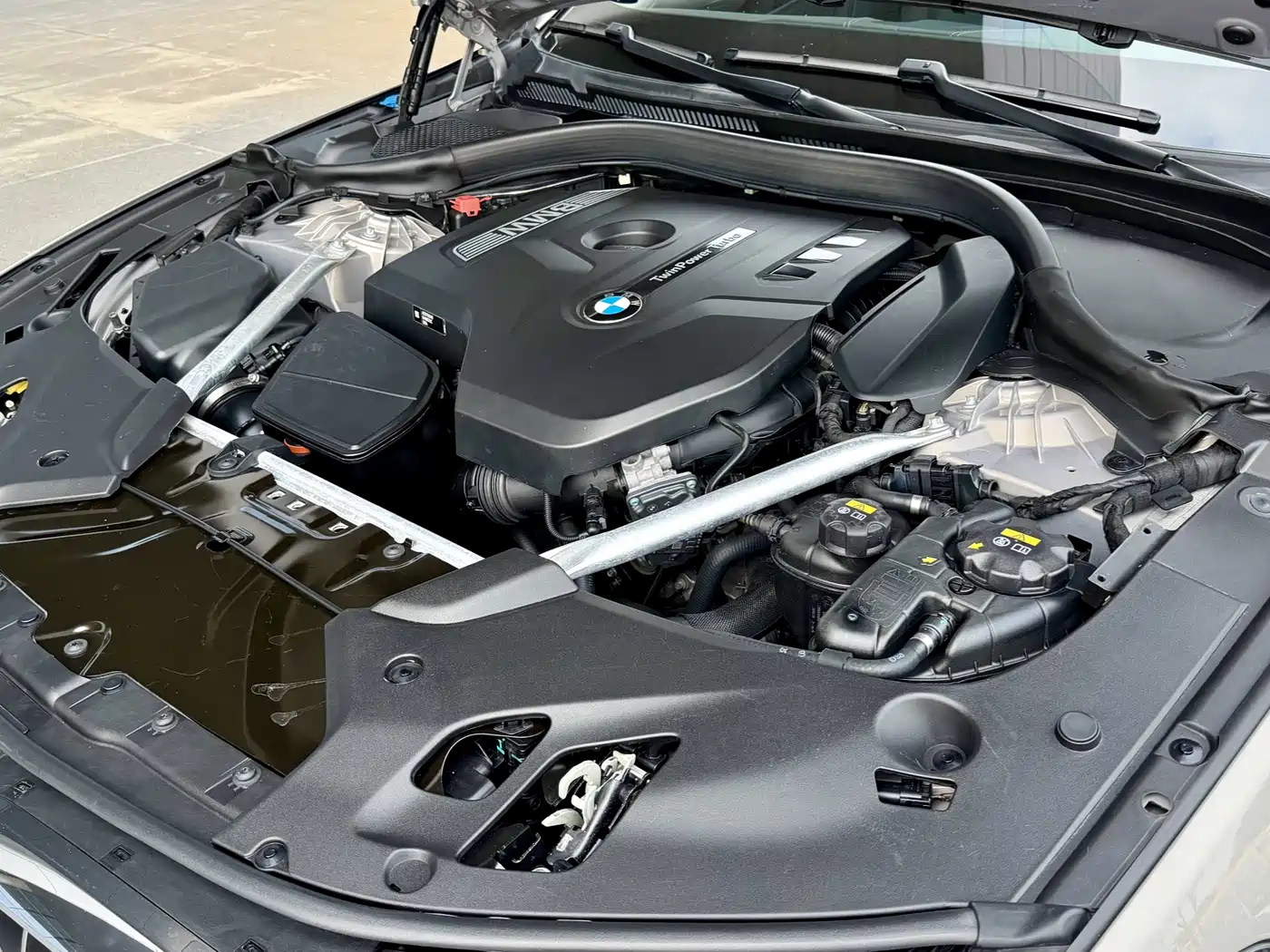 BMW 5 Series 2020 525Li Luxury Package фото 22