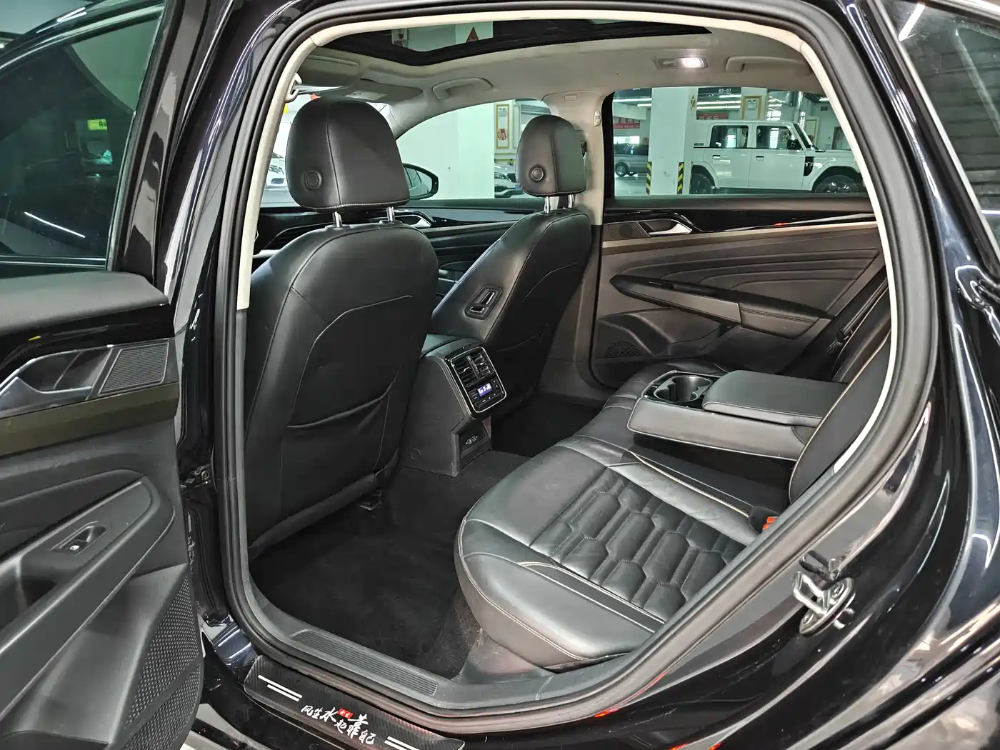 Volkswagen Passat 2019 330TSI Elite Version China VI фото 7
