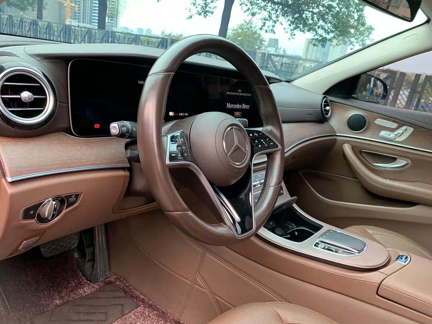 Mercedes-Benz E-Class New Energy 2022 Facelift II E 350 e L Plug-in Hybrid Sedan фото 18