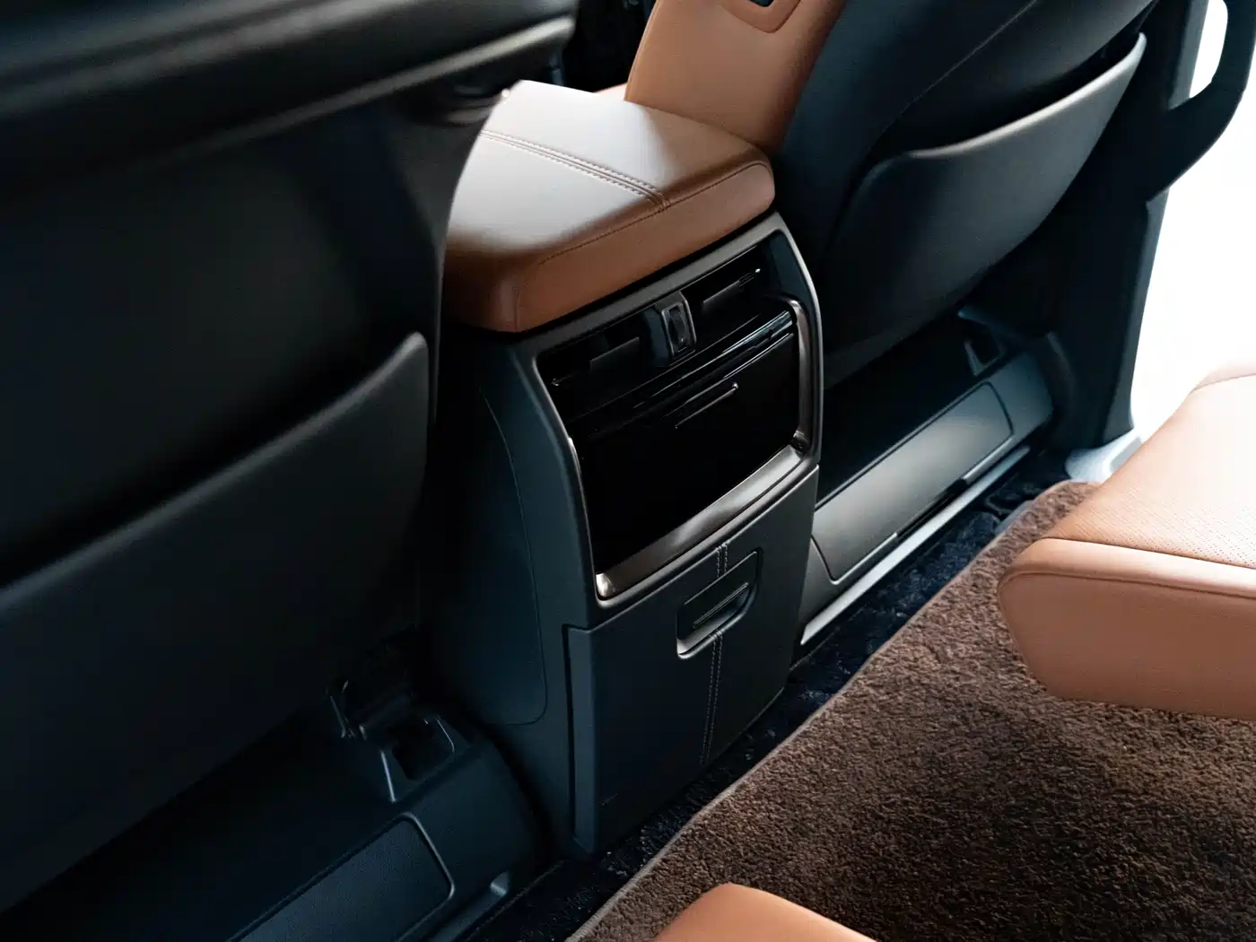 Toyota Alphard 2026 2025 Hybrid 2.5L Ultimate Gold Edition