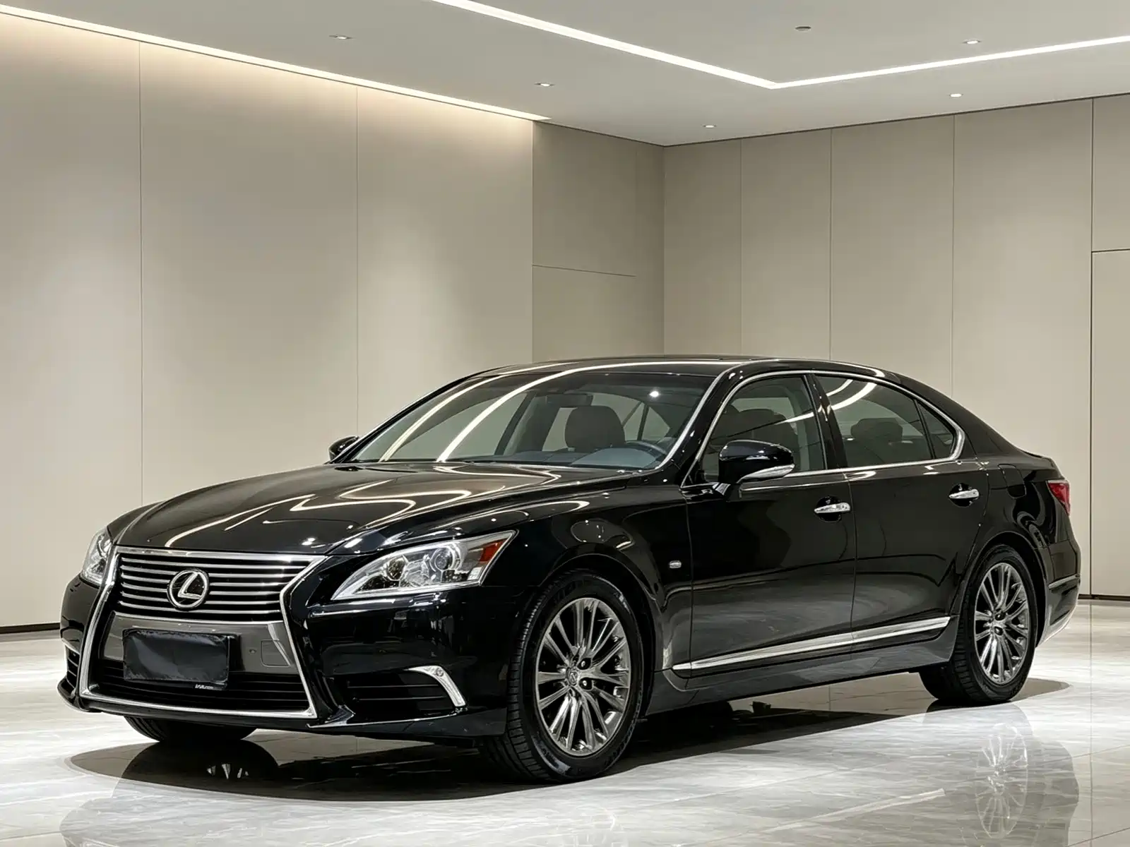 Фото 1 - Lexus LS