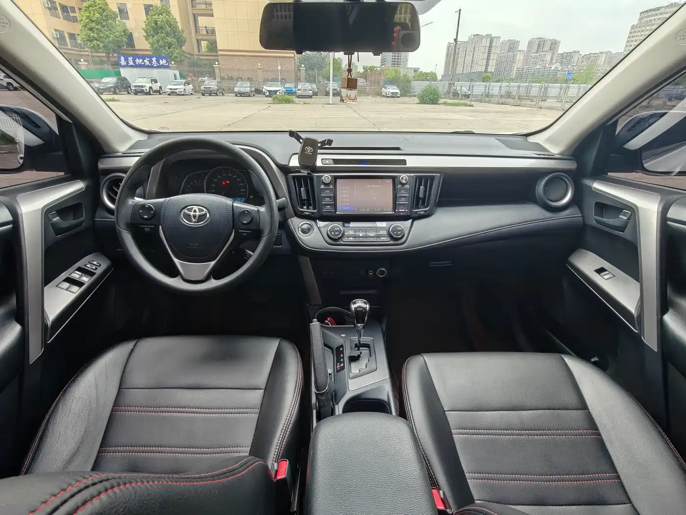 Toyota RAV4 Rongfang 2016 2.0L CVT 2WD Comfort (China V) фото 28