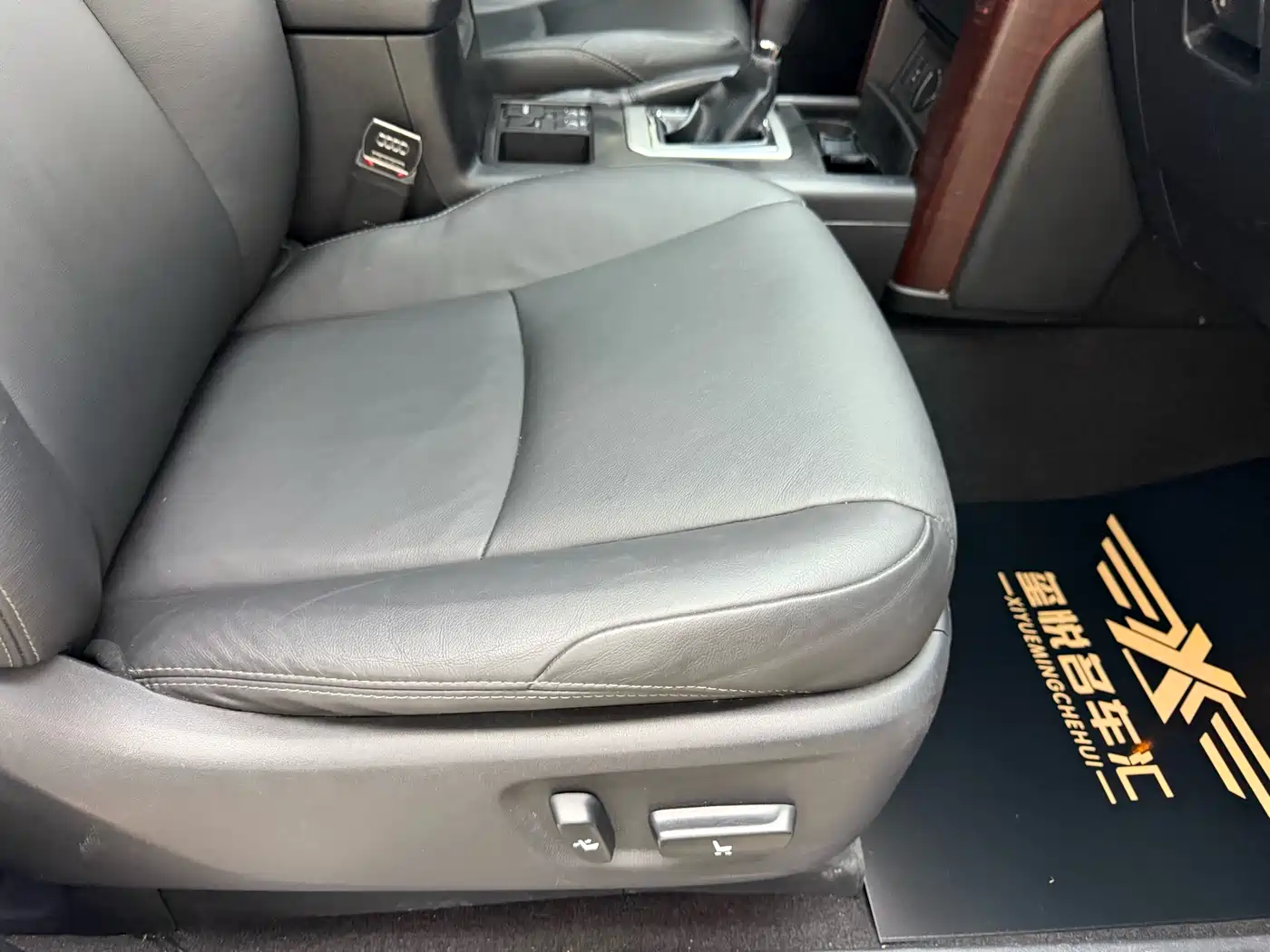 Toyota Prado 2014 4.0L Automatic TX-L фото 33